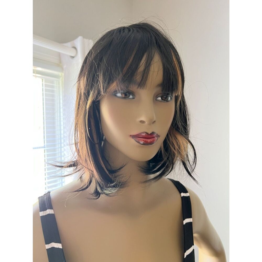 Amazon Short Layered Women's Wig with Bangs in Black and Blonde Highlights